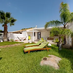 https://villa-delfino-san-vito-lo-capo.sicilyhotelsitaly.net