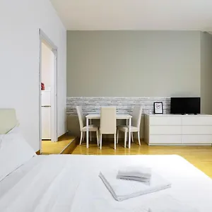 https://cadorna-9-by-flatscollection.it-lombardy.com
